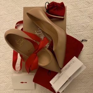 Too small, I bought wrong size for me